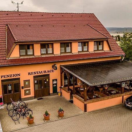 Penzion S Restauraci Na Furhaple Šakvice Екстериор снимка