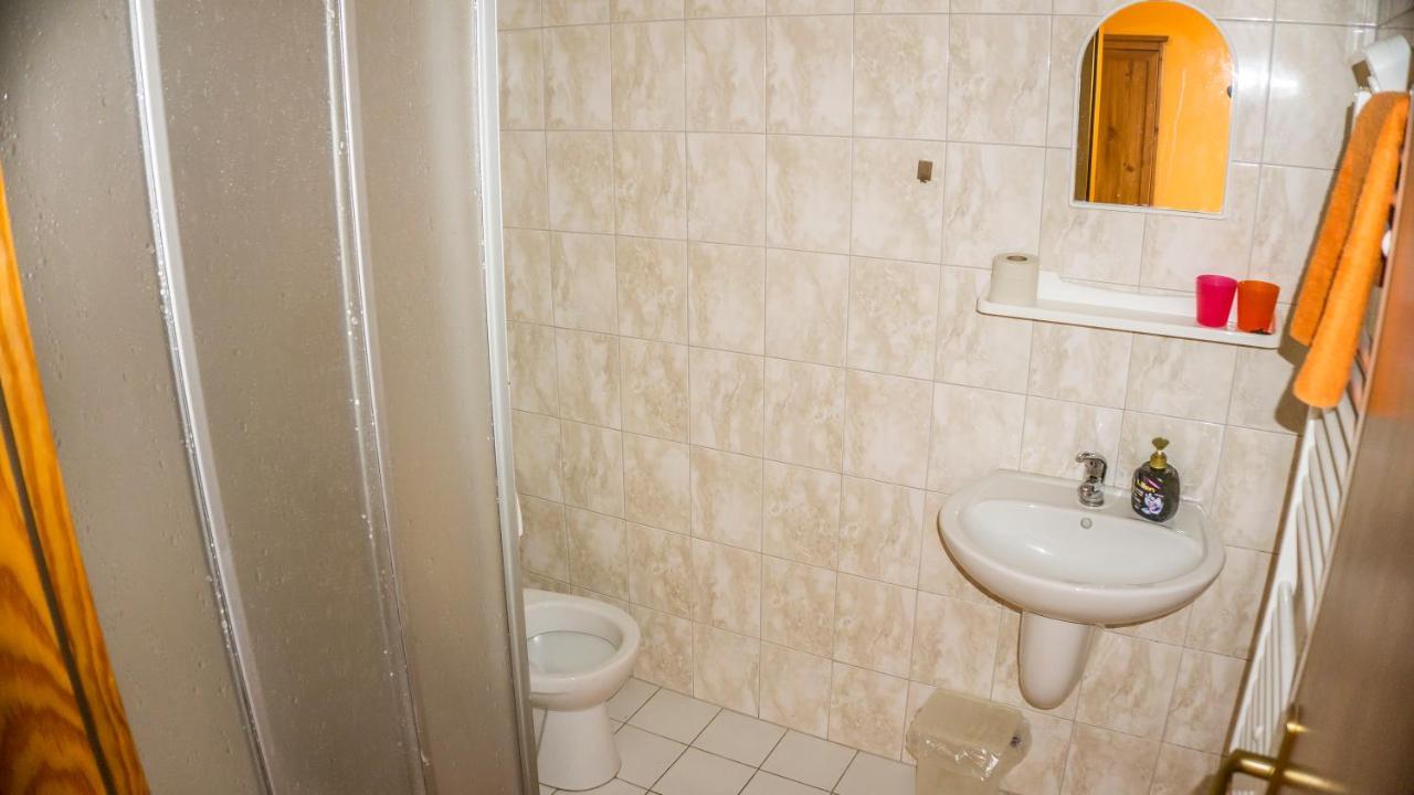 Penzion S Restauraci Na Furhaple Šakvice Екстериор снимка
