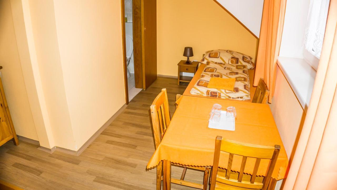 Penzion S Restauraci Na Furhaple Šakvice Екстериор снимка
